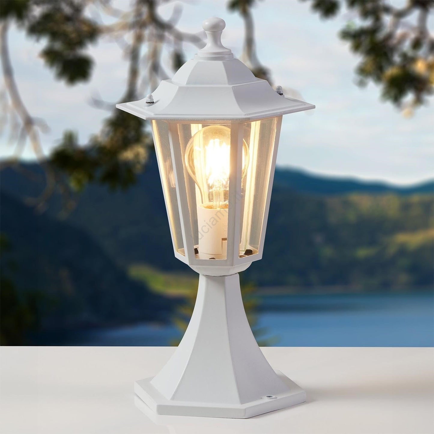 Borne Extérieure LATERNA Blanche IP44